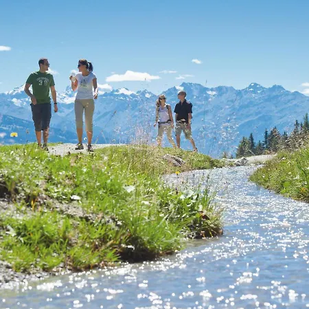 Jeanne D'arc Apt- C-19 By Interhome Daire